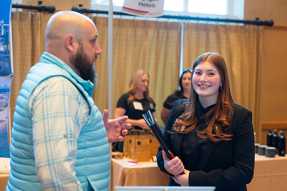 DU-Career-Fair-2026-150